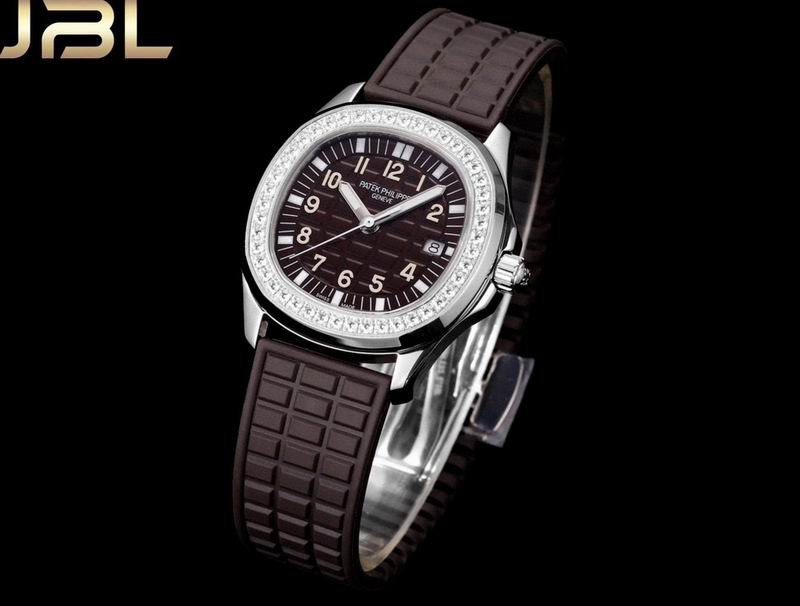 Patek Philippe 35.6mm 17 (8)