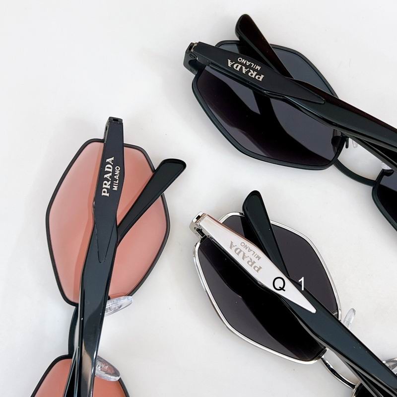 Prada 221Z 60 18-125 a08