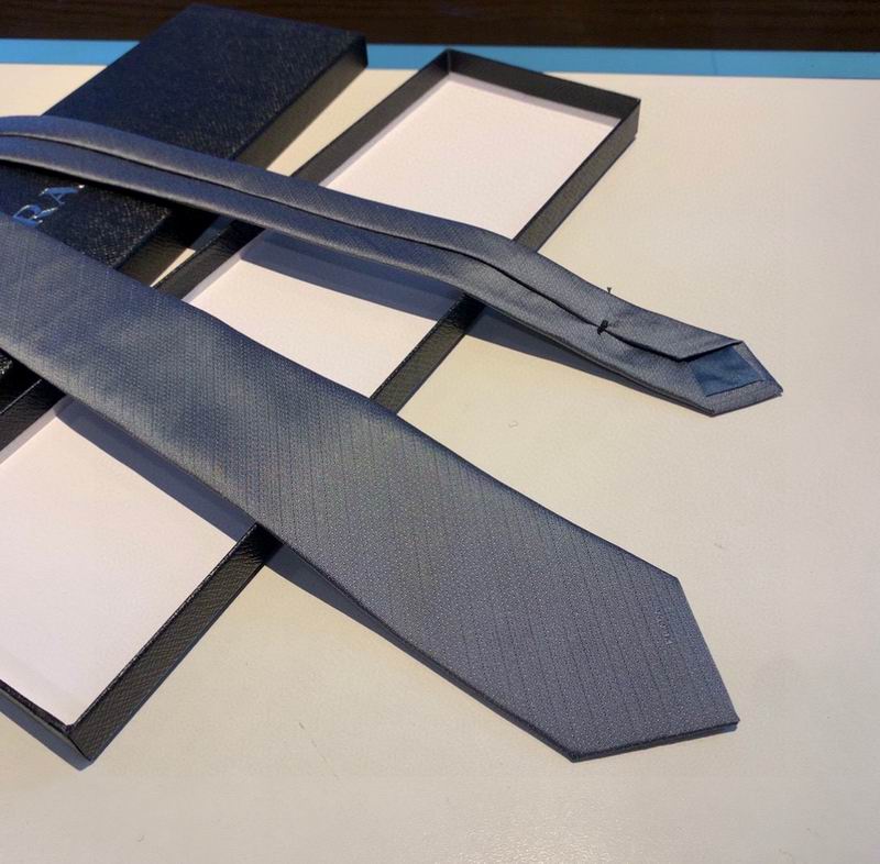 Prada Tie hm (5)