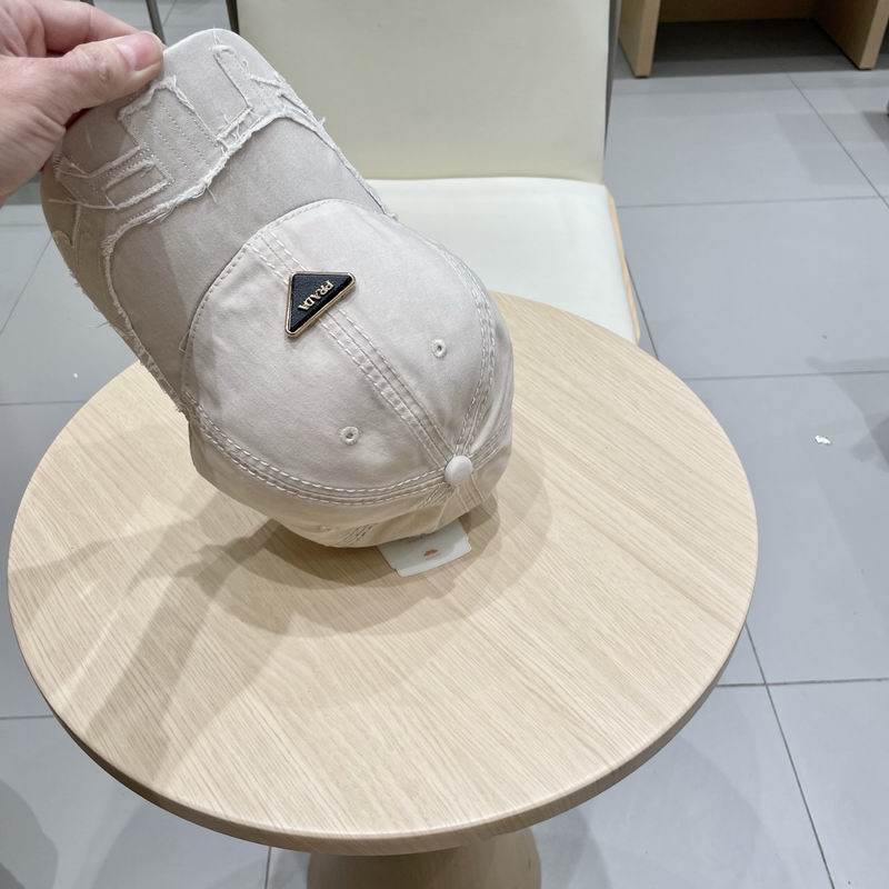 Prada cap (44)