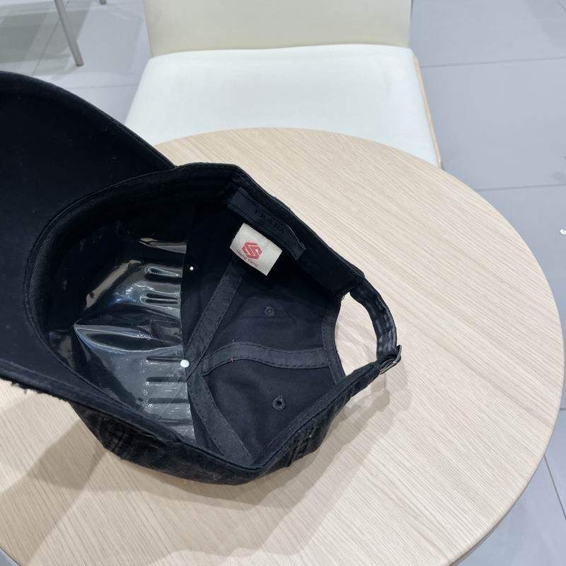 Prada cap (51)