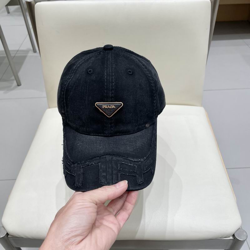 Prada cap (52)