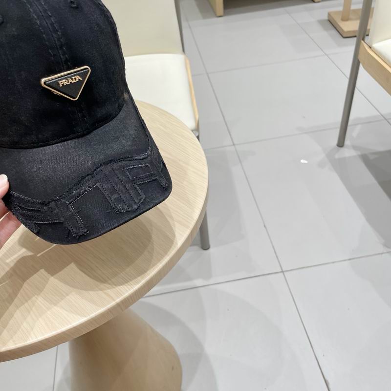 Prada cap (56)