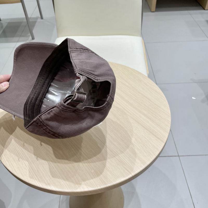 Prada cap (61)