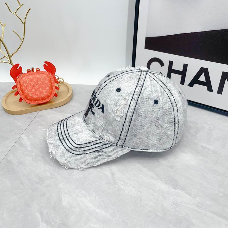 Prada cap dx (105)