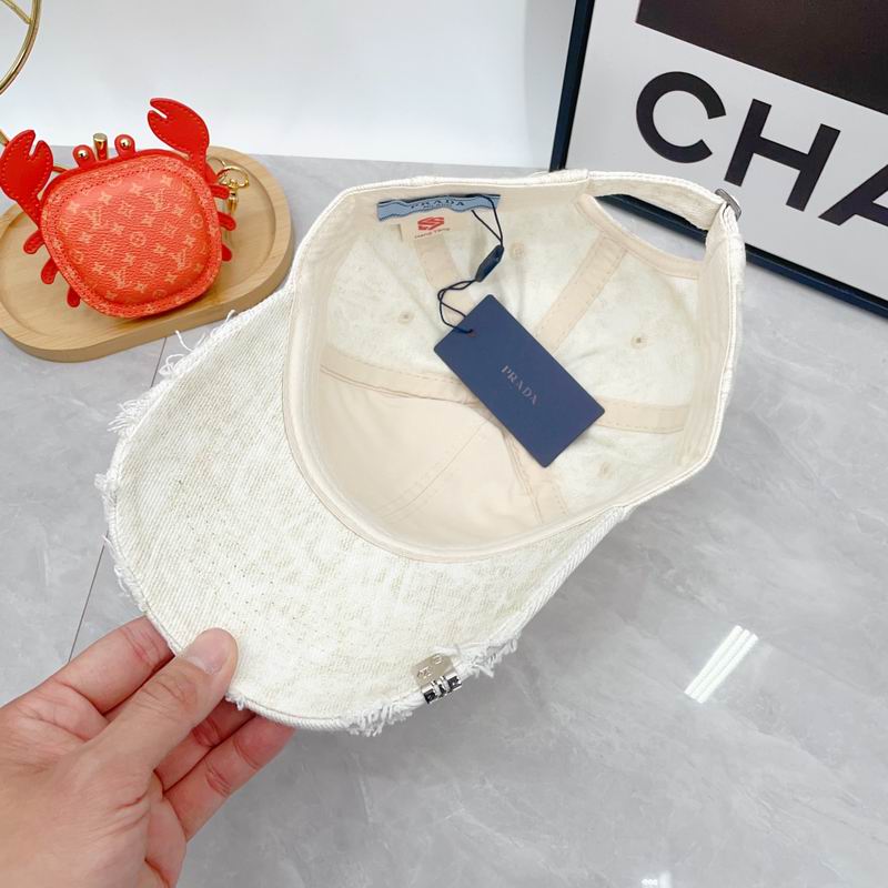 Prada cap dx (110)