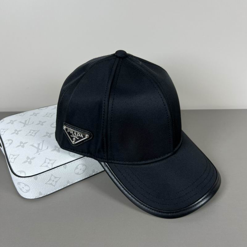 Prada cap dx (2)