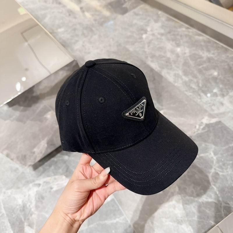 Prada cap dx (30)