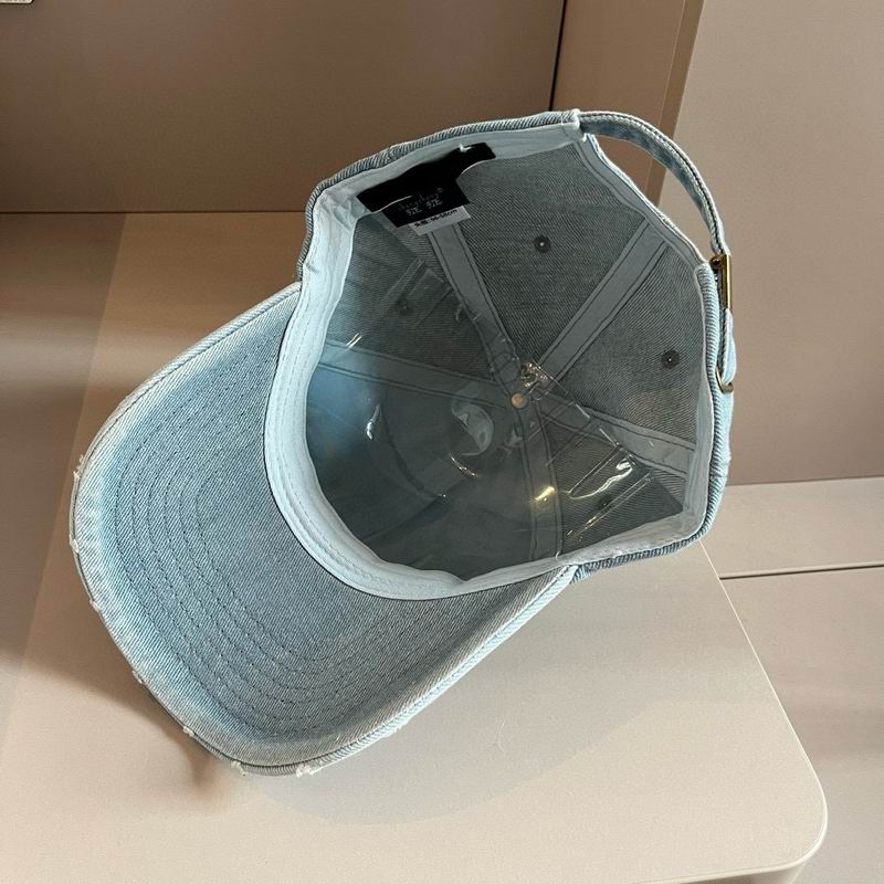 Prada cap dx (50)