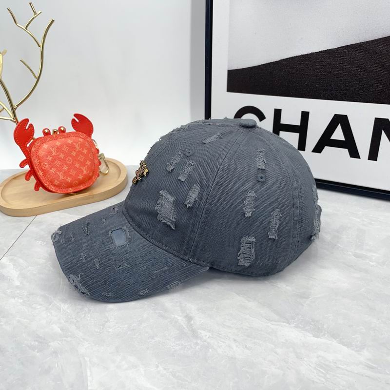 Prada cap dx (60)