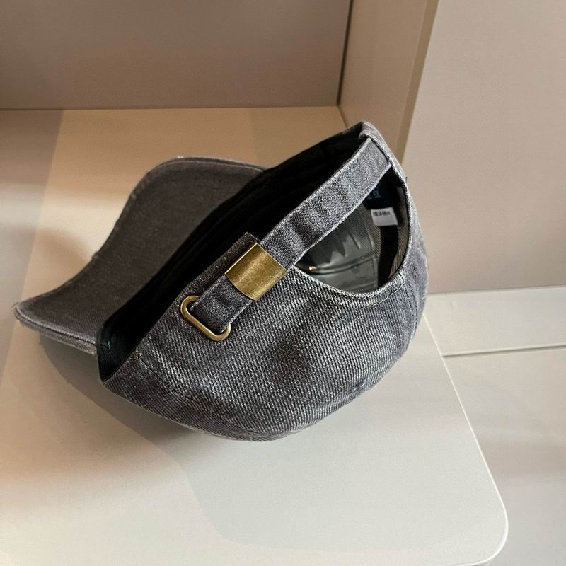 Prada cap dx (68)