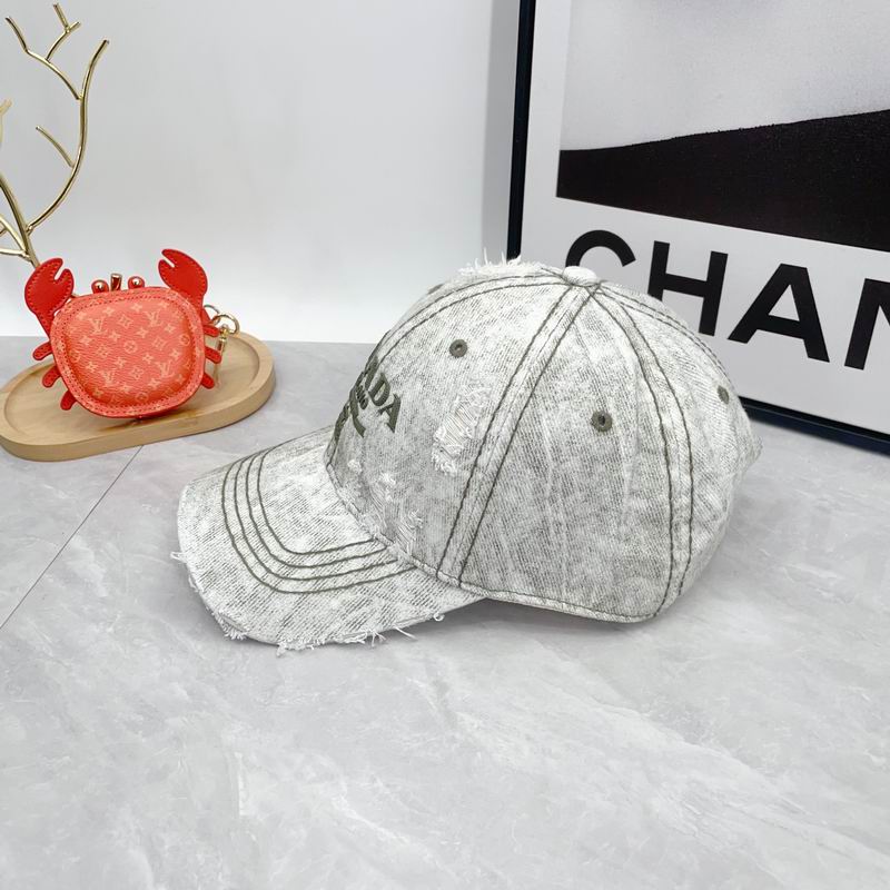 Prada cap dx (96)