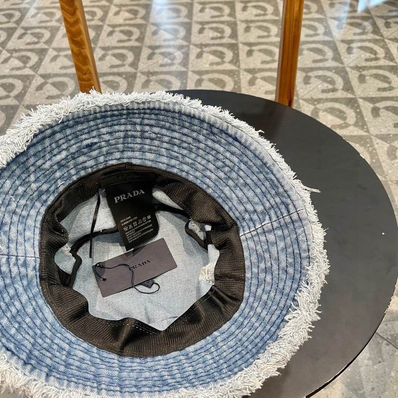 Prada hat (1)