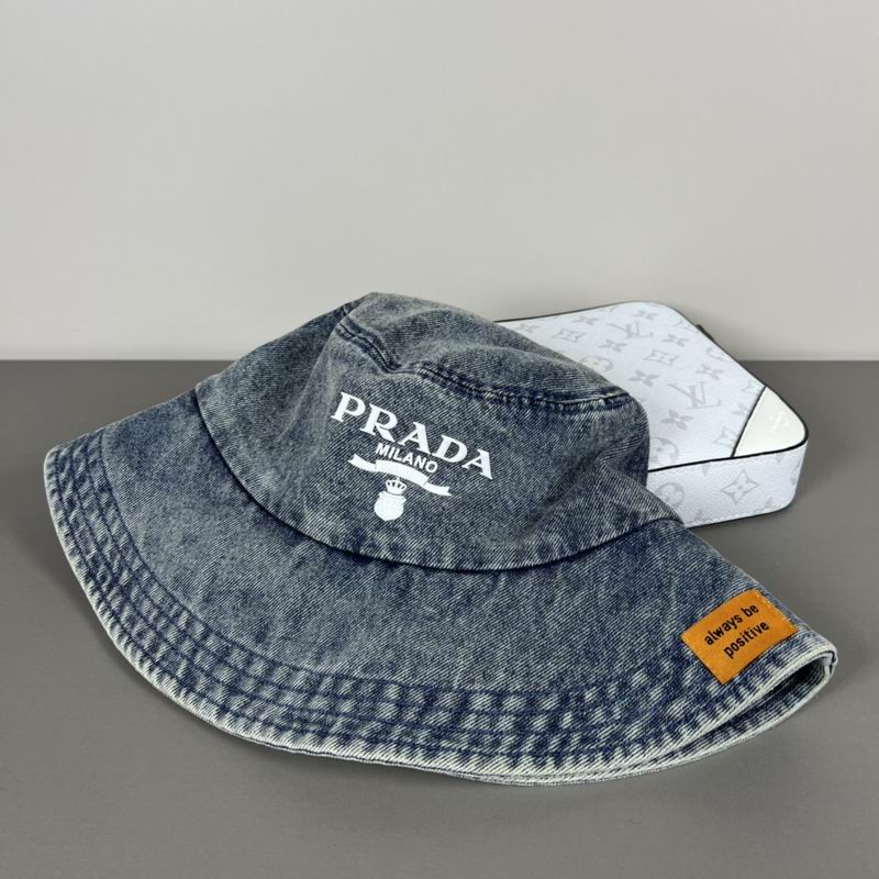 Prada hat dx (3)