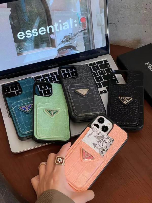 Prada iphone 16Pro max (20)