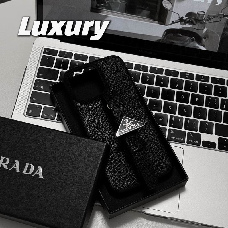 Prada iphone shell (1)