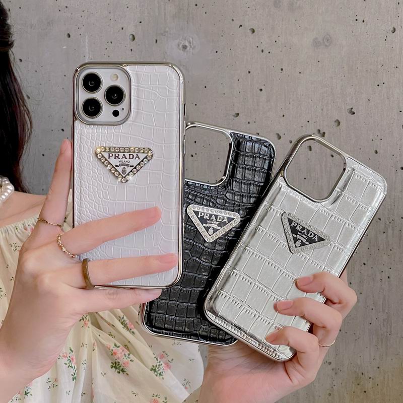 Prada iphone shell (1)