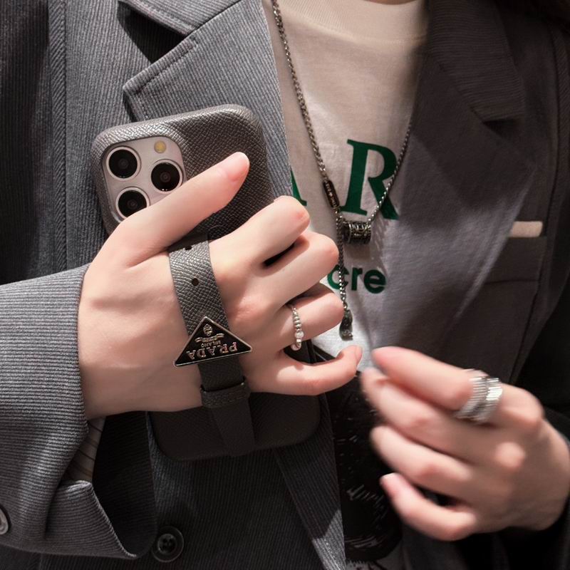 Prada iphone shell (2)