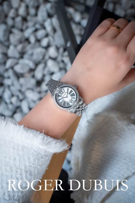 Roger Dubuis 35mm 52 (8)