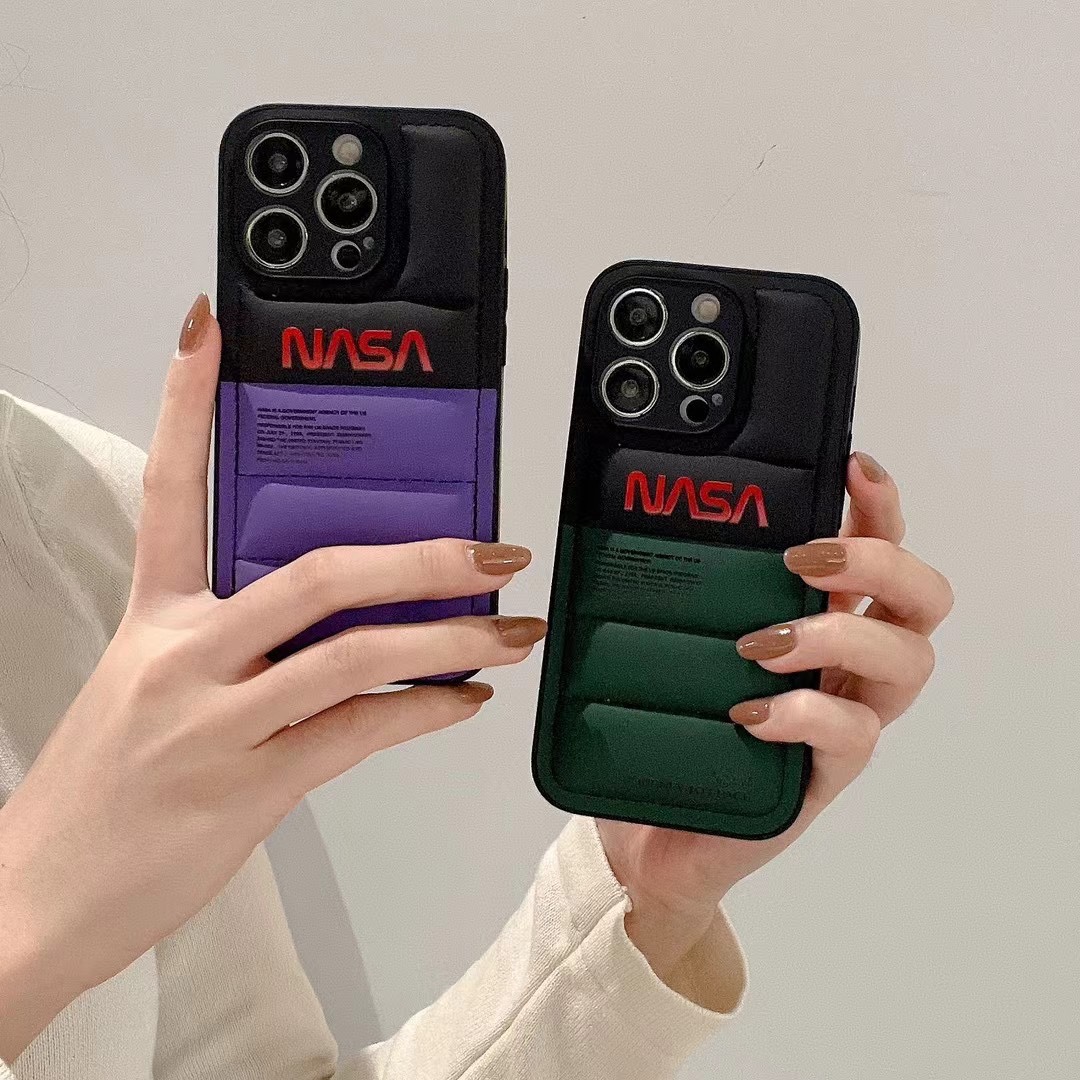 The North Face iphone 15pro max (2)