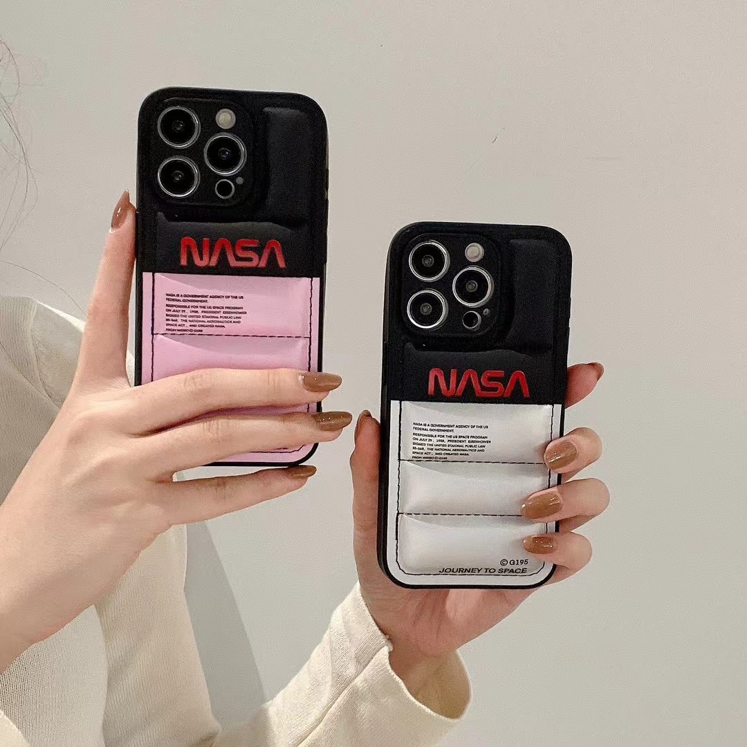 The North Face iphone 15pro max (3)