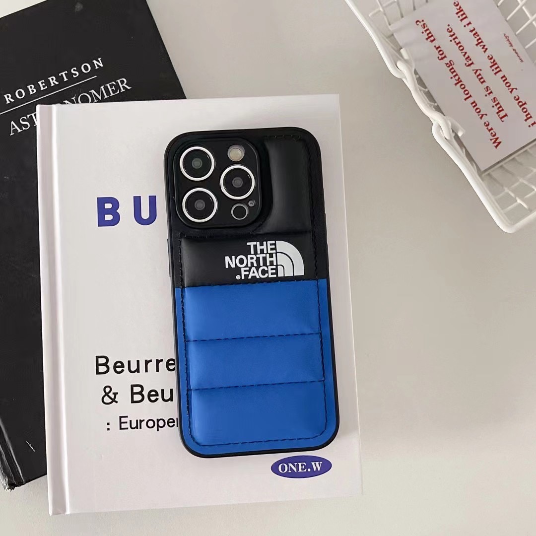 The North Face iphone 15pro max (4)