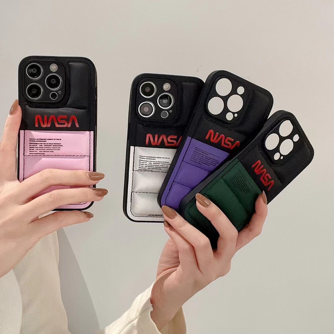 The North Face iphone 15pro max (8)