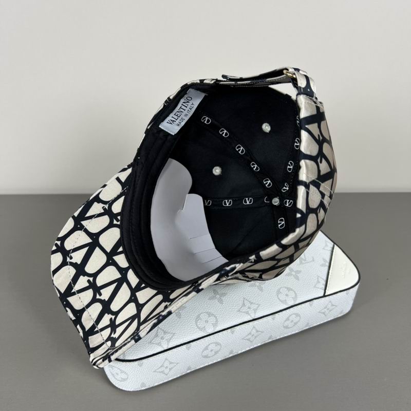 Valentino cap dx (14)