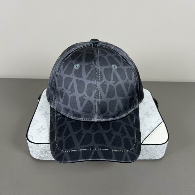 Valentino cap dx (6)