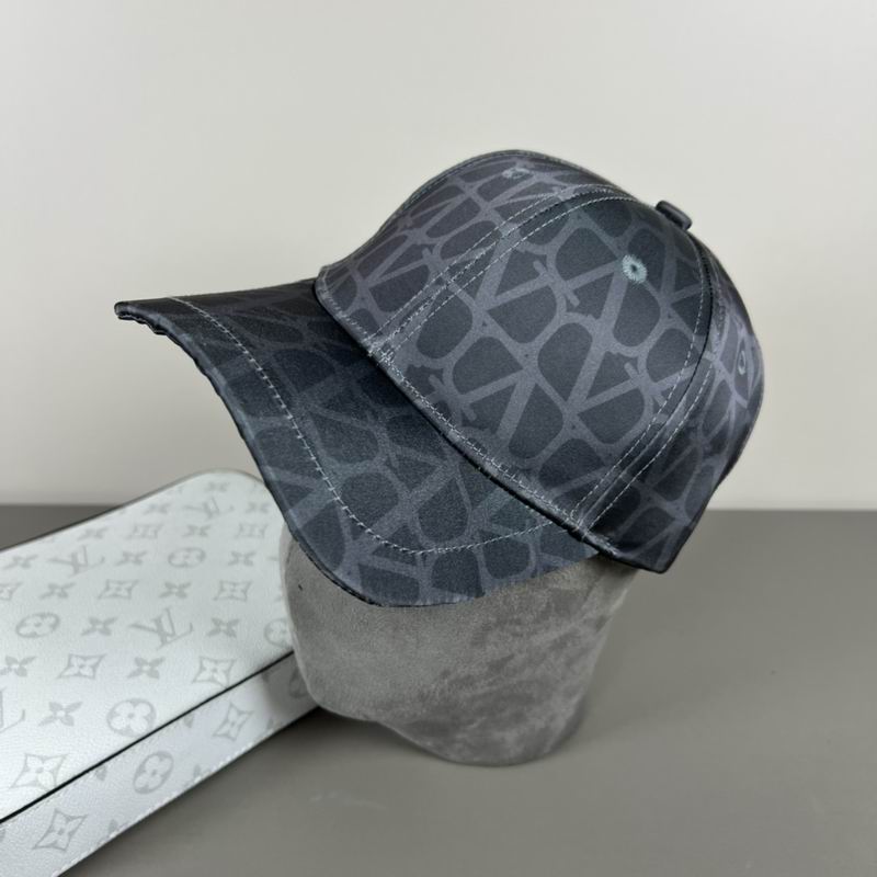 Valentino cap dx (7)