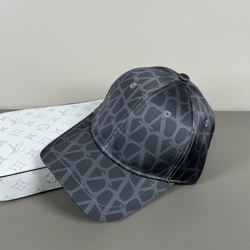 Valentino cap dx (9)