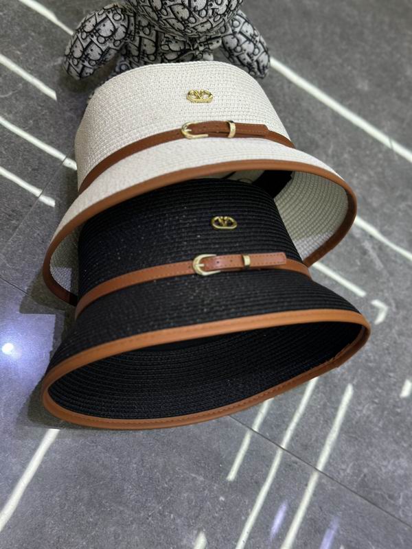 Valentino hat dx (10)