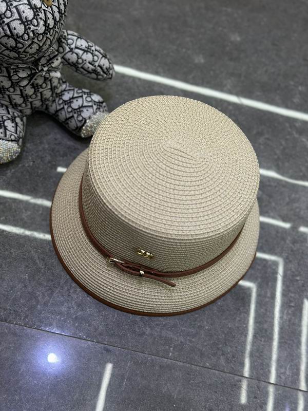 Valentino hat dx (14)