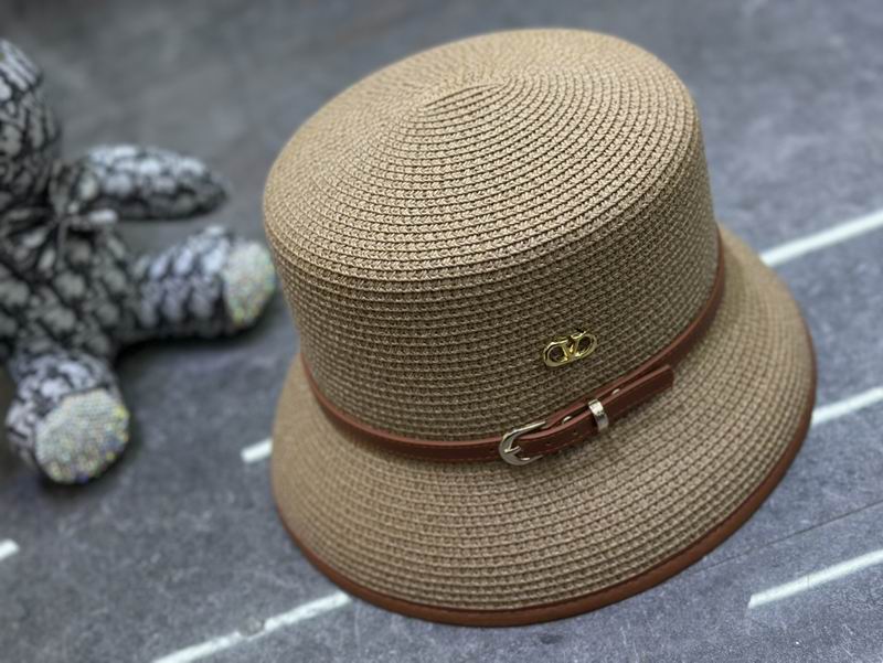Valentino hat dx (20)