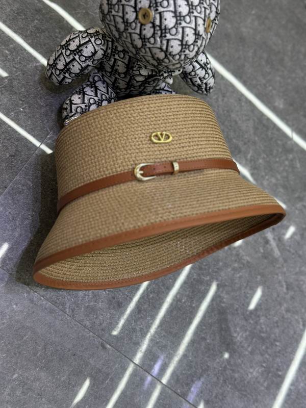 Valentino hat dx (23)