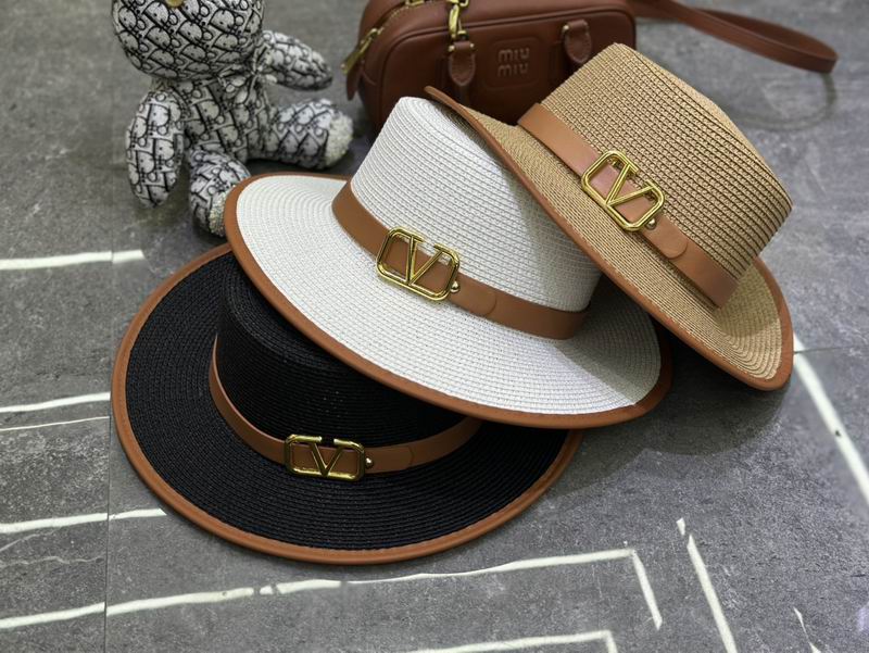 Valentino top hat dx (2)