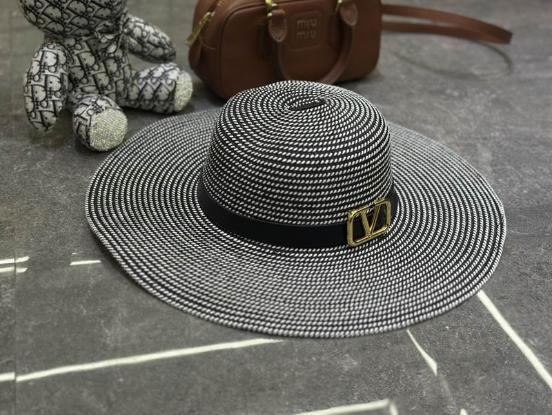 Valentino top hat dx (39)