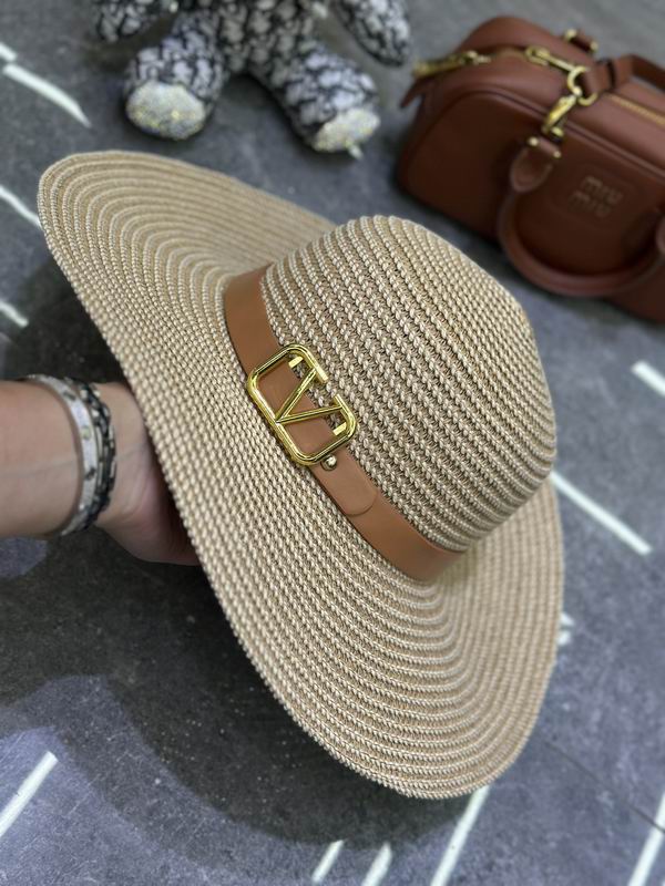 Valentino top hat dx (43)