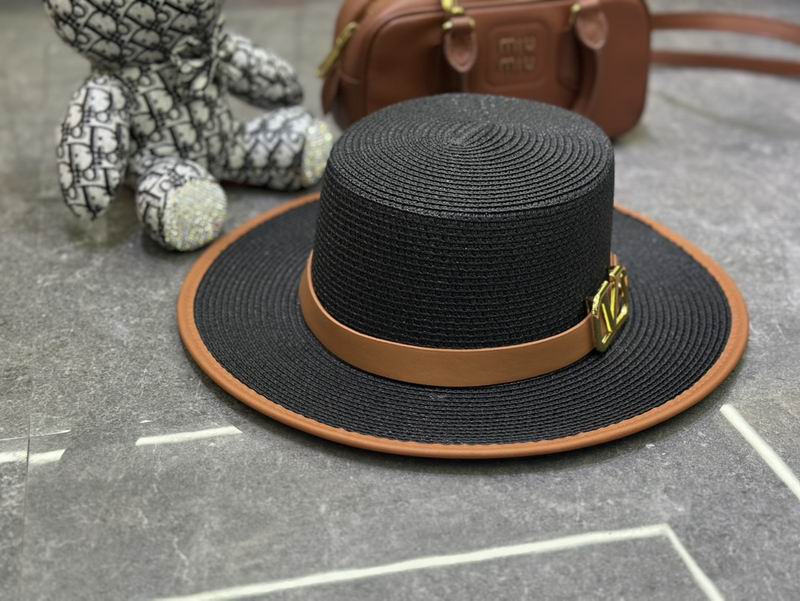 Valentino top hat dx (7)