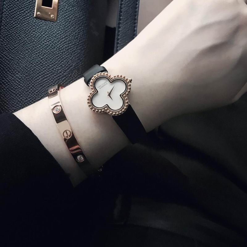 Van Cleef & Arpels 30X30mm 68 (9)