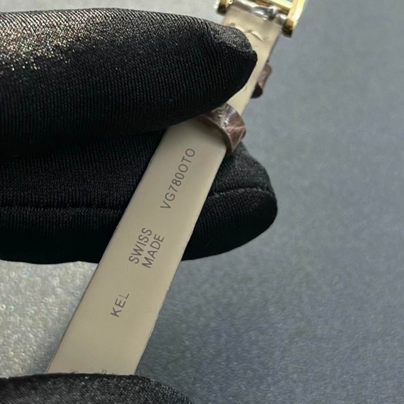 Van Cleef & Arpels watch 28 (19)