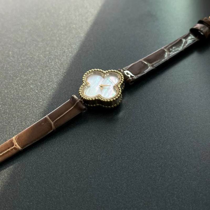 Van Cleef & Arpels watch 28 (20)