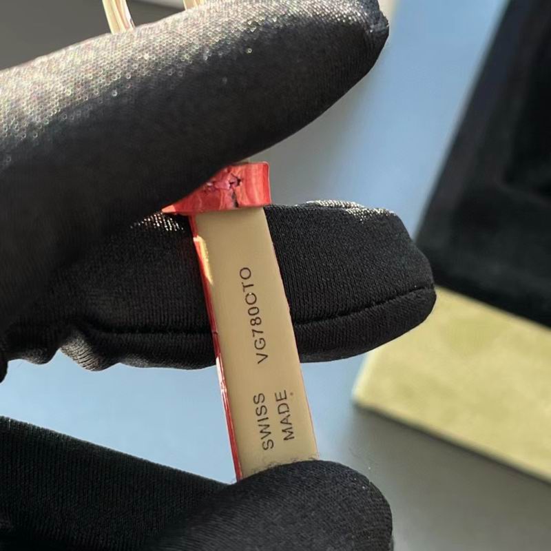 Van Cleef & Arpels watch 28 (3)