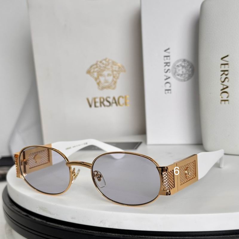 Versace  26M 56 18-140 e02