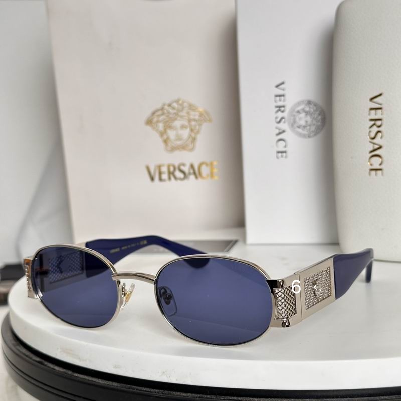 Versace  26M 56 18-140 e03