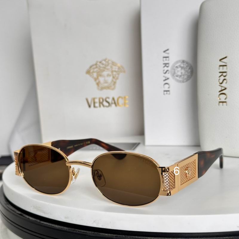 Versace  26M 56 18-140 e04