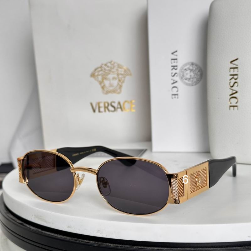 Versace  26M 56 18-140 e05
