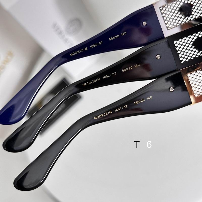 Versace  26M 56 18-140 e08