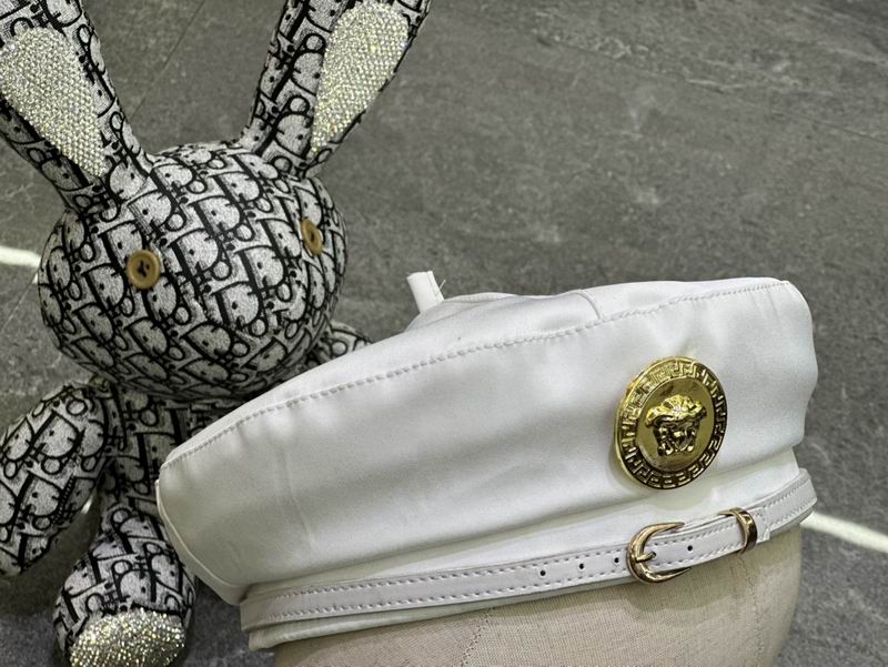 Versace beret dx (4)