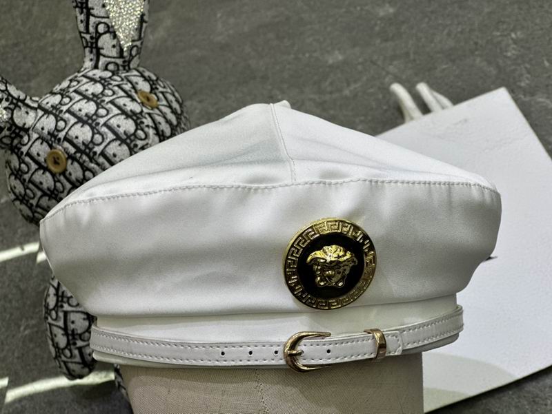 Versace beret dx (8)